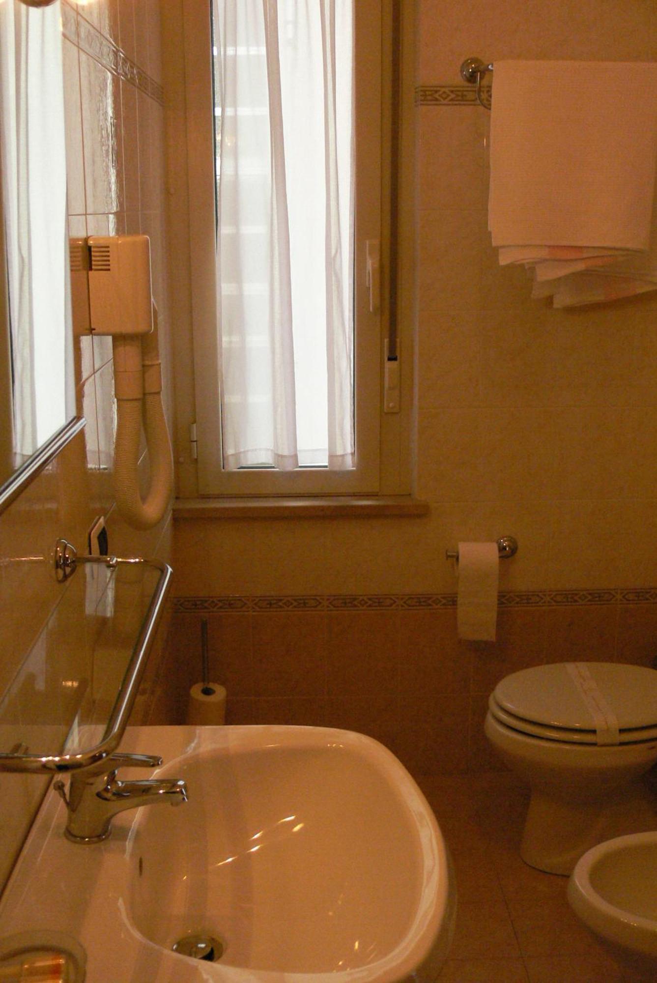 Hotel Mario San Benedetto del Tronto Esterno foto